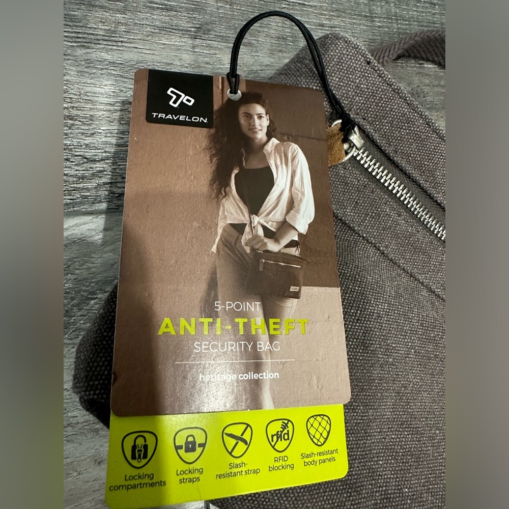 Travelon Anti-theft Heritage Small Crossbody - Picture 10 of 12
